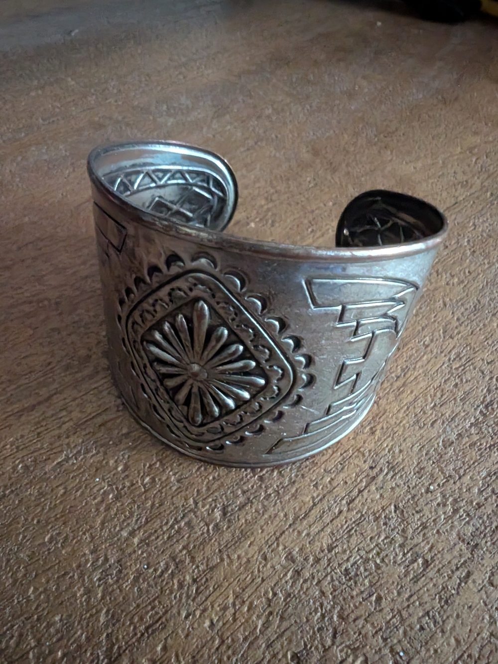 Nice Unique Navajo Aztec Bohemian Southwestern Cuff Bracelet